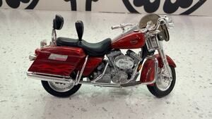 Maisto Harley-Davidson Road King Red Flames 1:18 Diecast Motorcycle